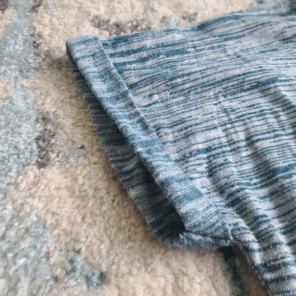 Maurices Open Back Split Back Top - Picture 5 of 9